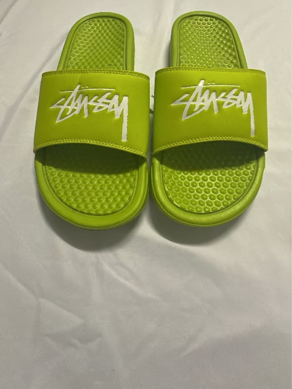 Stüssy Logo Slide Sandals in Lime Green